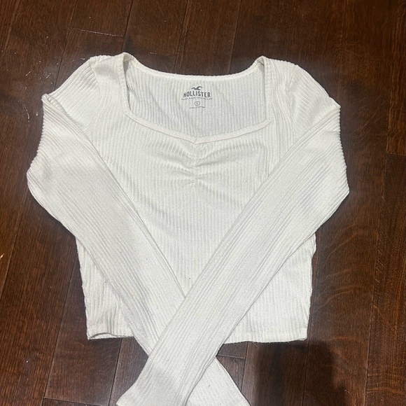 hollister white ribbed long sleeve top - Picture 1 of 2